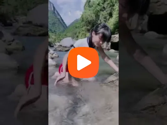 Video Cô gái trẻ lần đầu gặp người yêu và cảm thấy thất vọng