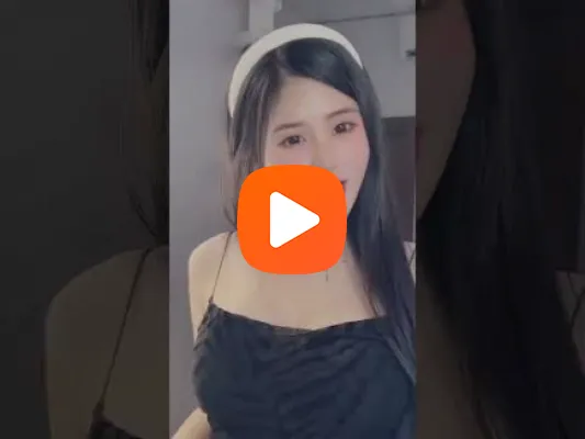 Full video Phạm Thanh Ngân bé xinh gái lộ clip sex với người yêu