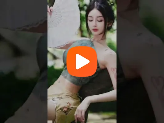 Video Chàng trai vội vàng tìm cách dỗ dành khi cô gái giận dỗi