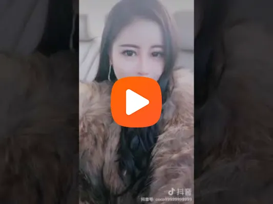 Video Cô sinh viên da trắng mịn màng