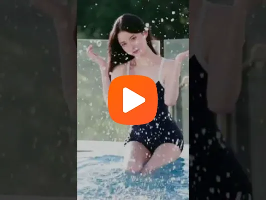 Video Rosababyvip cô gái xinh đẹp nghịch ngợm trong wc TTTM