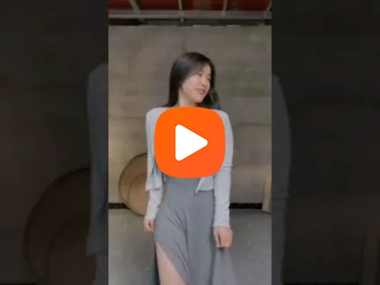 Video Cô gái xinh đẹp rủ bạn trai về phòng trọ ăn cơm trưa