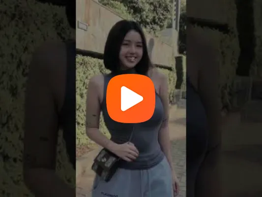 Video Cô gái xinh đẹp tỏ ra thất vọng vì bạn trai chỉ có 30 giây